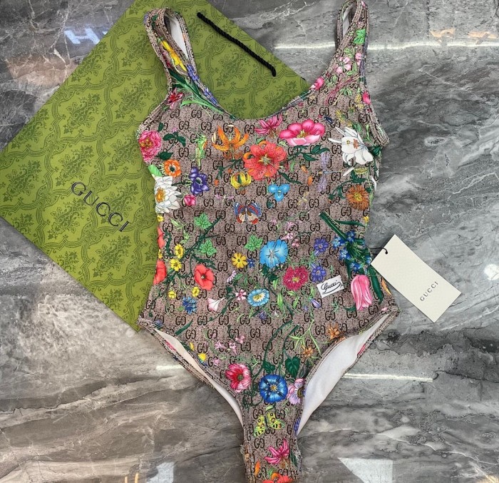 Ladies' sexy high-end swimsuit SW25-275