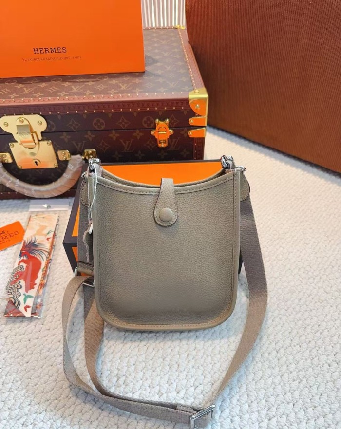 Split leather bag ,4A ,size 18*6*19cm,no box,  B75-475-482