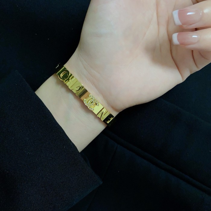 Bracelets jewelry ,with box,  J25-354-355