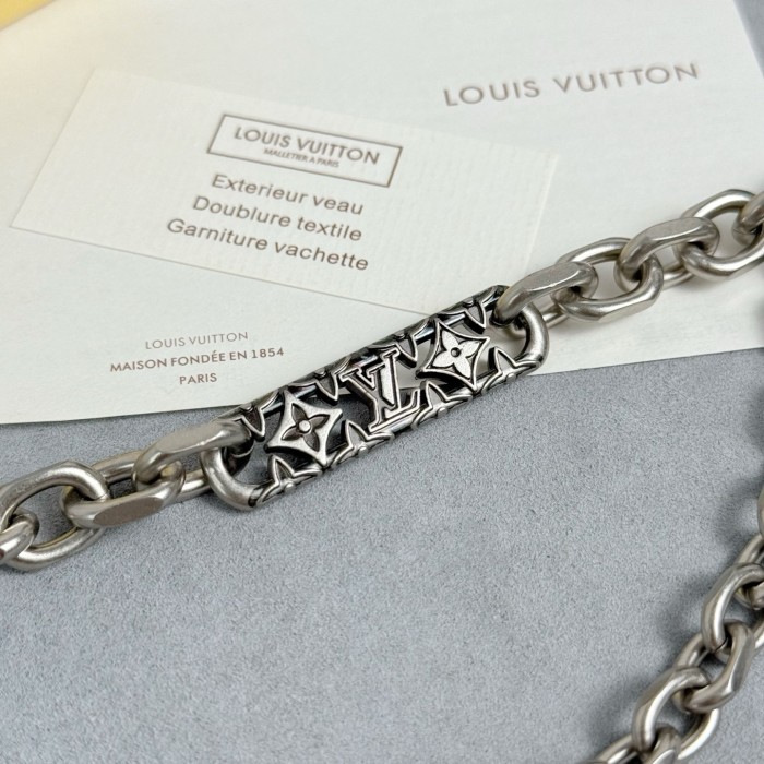 Belts and Chains jewelry ,with box,  J25-372