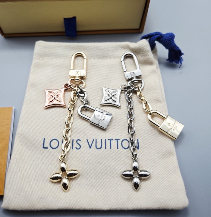 Keychain jewelry ,with box,  J25-387-388