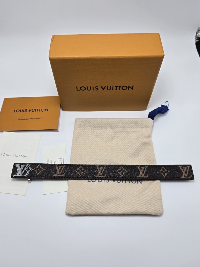 Bracelets jewelry ,with box,  J25-375