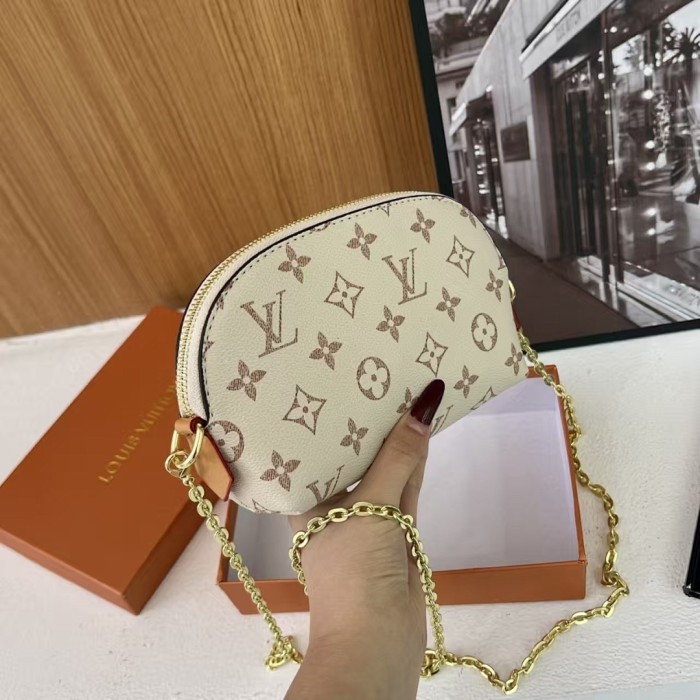 PU leather bag ,AA quality, size 20x12x5cm,no box,  B25-146-151