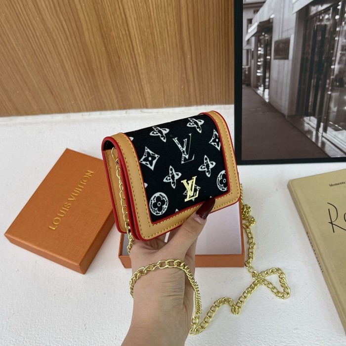 PU leather bag ,AA quality, size 12x9x3cm,no box,  B20-52-57