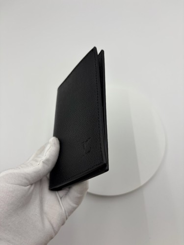Split leather passport covers,AAAA,with box,size:10*14*2.5cm,B35-321-339