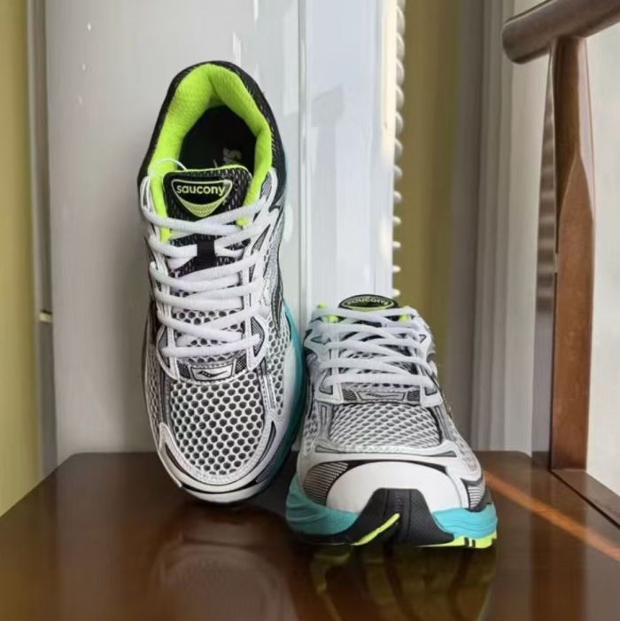 SS70-264-276,   Men  and Women's  sneaker shoes, with box ,size 36-45