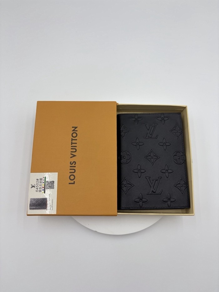 Split leather passport covers,AAAA,with box,size:10*14*2.5cm,B35-321-339