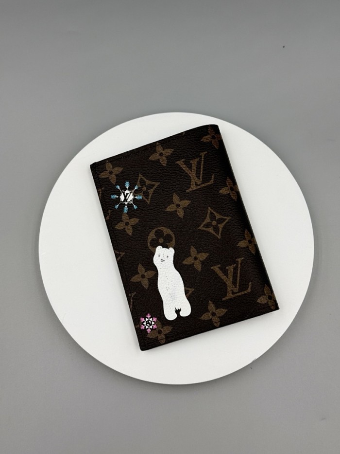 Split leather passport covers,AAAA,with box,size:10*14*2.5cm,B35-268-320