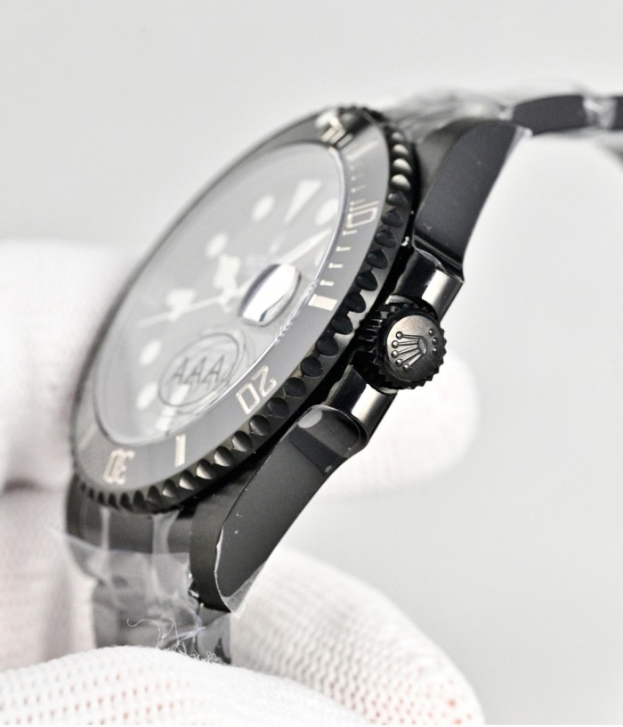 Fully automatic imported mechanical movement watch,904L stainless steel，Mineral scratch-resistant mirror glass，with box, size 40mm，WT360-1-2