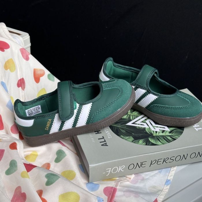 SS35-10-22,  Kid's Retro  sneakers runner shoes, size 22-37,with box