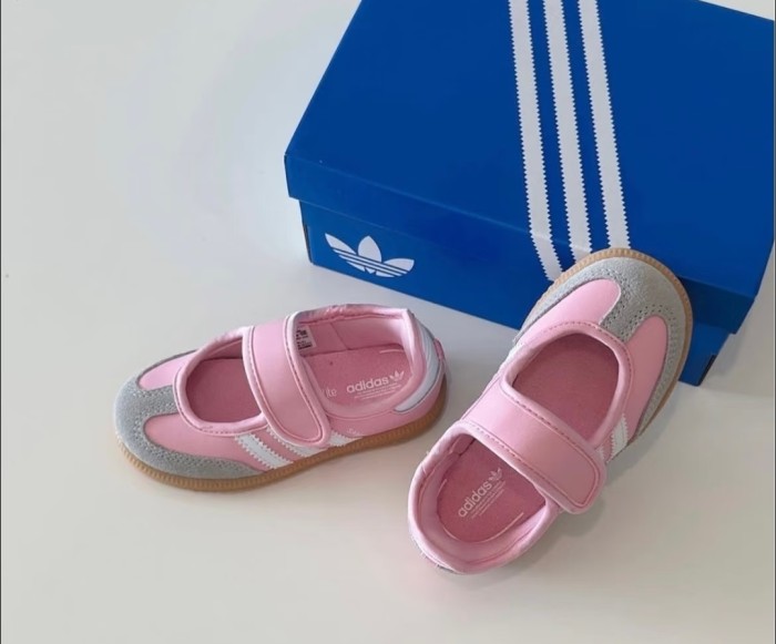 SS35-10-22,  Kid's Retro  sneakers runner shoes, size 22-37,with box