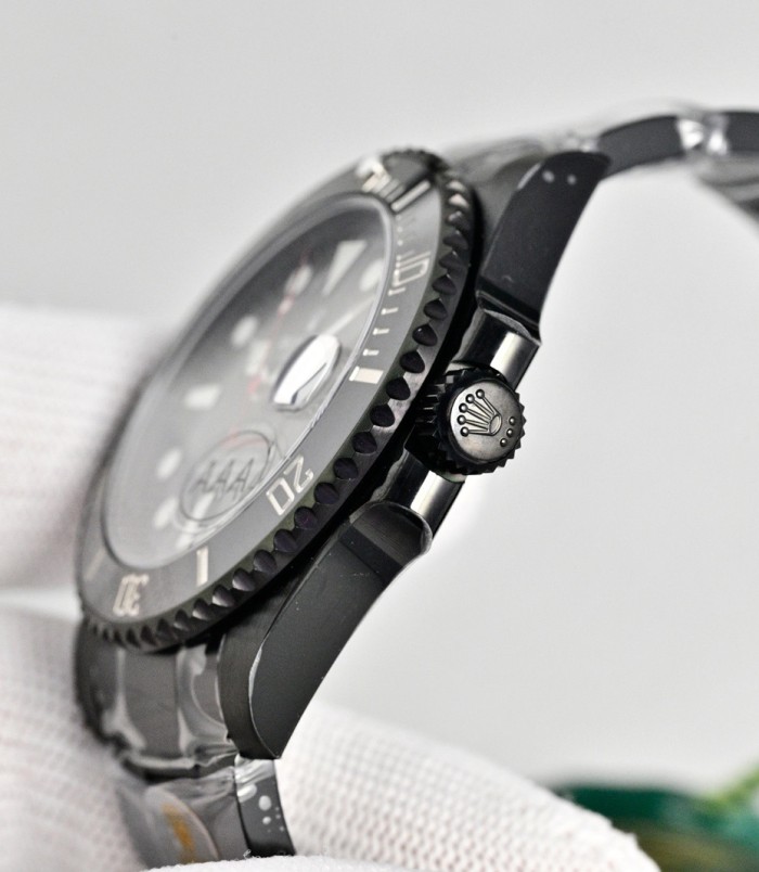Fully automatic imported mechanical movement watch,904L stainless steel，Mineral scratch-resistant mirror glass，with box, size 40mm，WT360-1-2