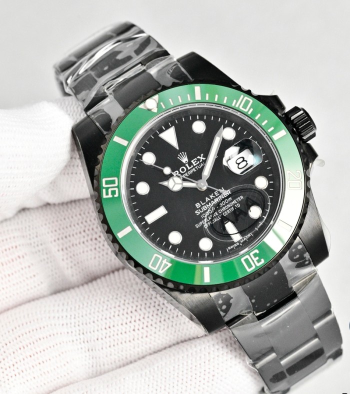 Fully automatic imported mechanical movement watch,904L stainless steel，Mineral scratch-resistant mirror glass，with box, size 40mm，WT360-1-2