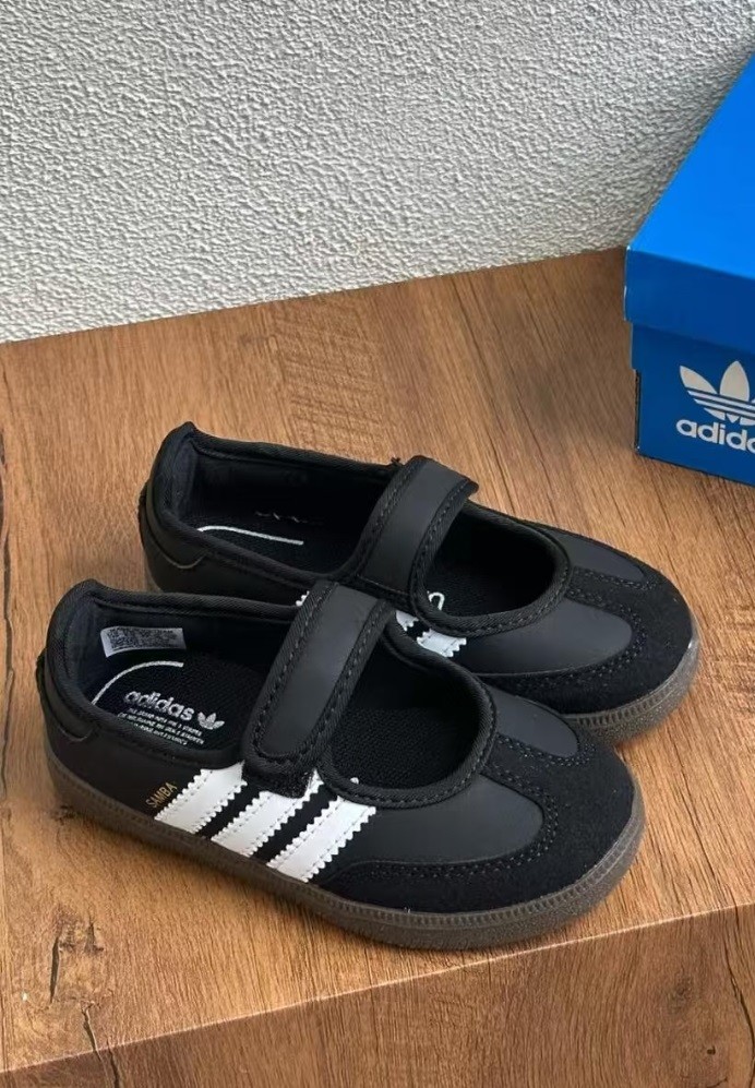 SS35-10-22,  Kid's Retro  sneakers runner shoes, size 22-37,with box