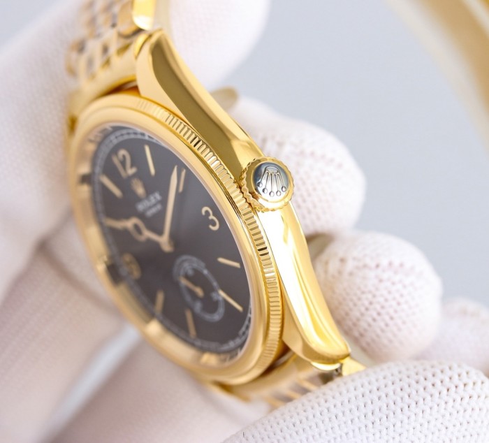 7140 Fully automatic imported mechanical movement watch,Mineral scratch-resistant mirror glass,with box, size 39*9.5mm，WT550-2-10