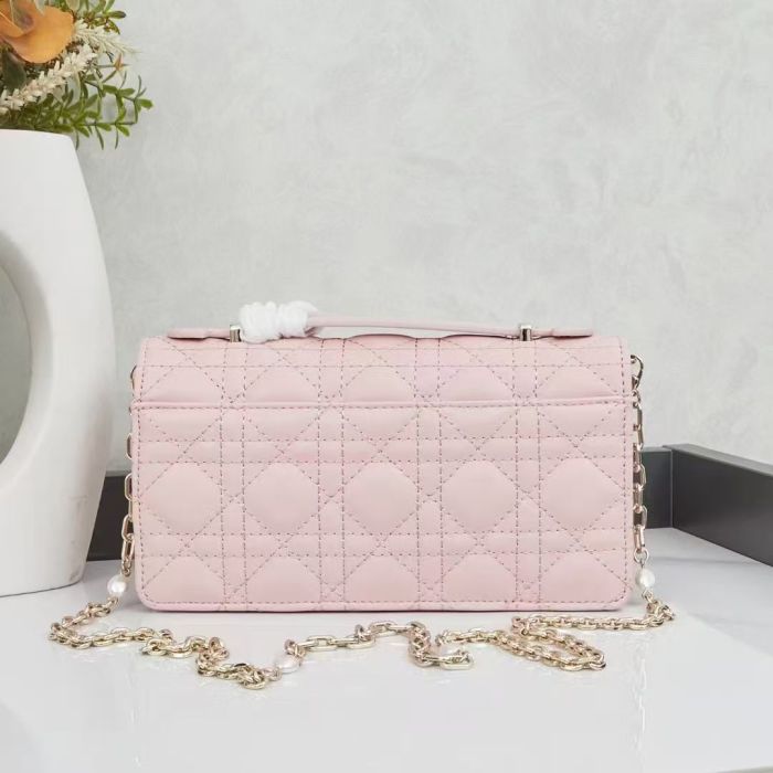 Leather bag, 5A,no box,size 21 x 11.5 x 4.5cm,B98-192-198
