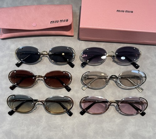 Blue light blocking sunglasses with the box and case ,G25-2250-2255
