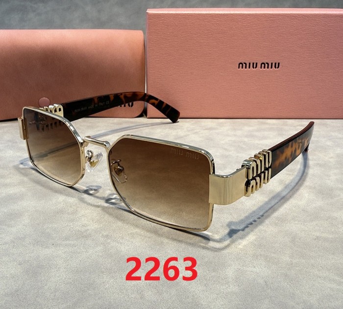 Blue light blocking sunglasses with the box and case ,G25-2263-2268