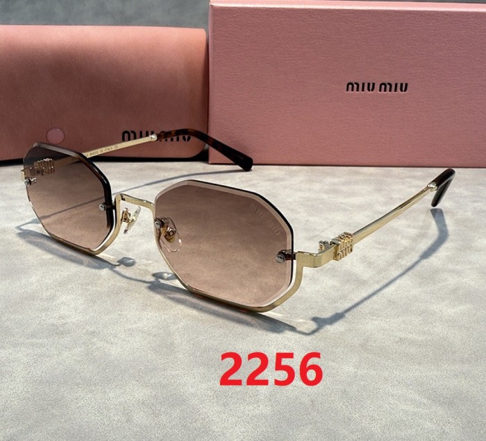 Blue light blocking sunglasses with the box and case ,G25-2256-2262