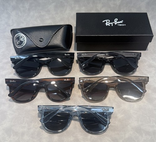 Blue light blocking sunglasses with the box and case ,G25-3368-3372