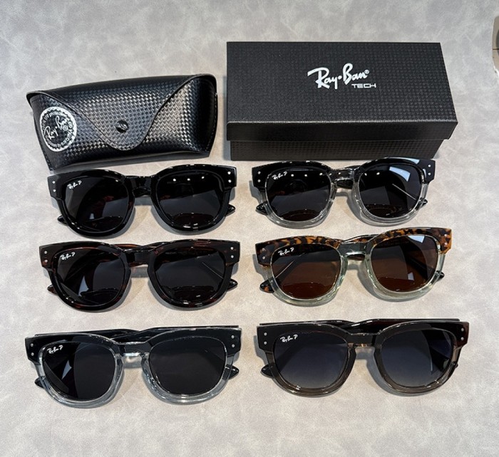 Blue light blocking sunglasses with the box and case ,G25-3282-3287
