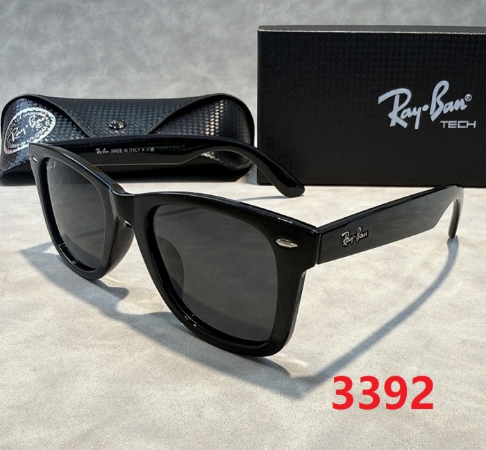 Blue light blocking sunglasses with the box and case ,G25-3391-3398
