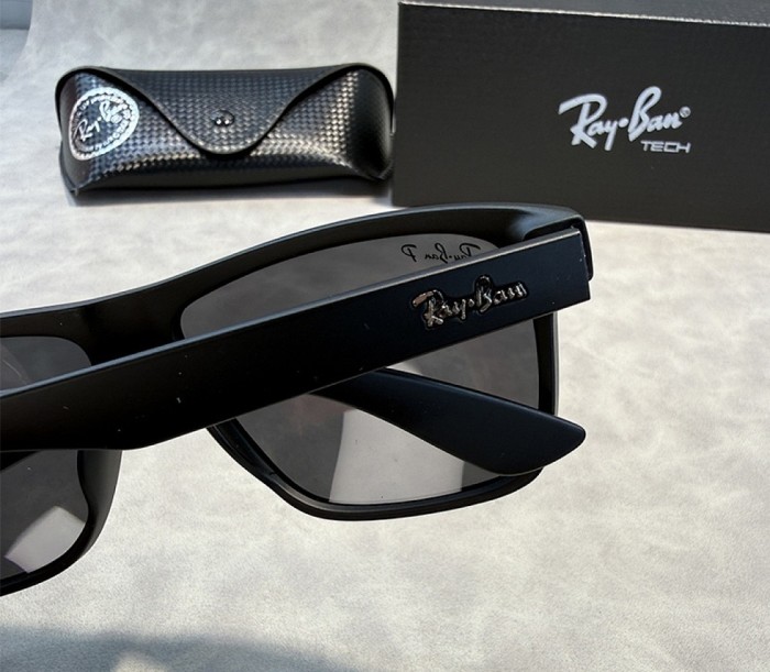 Blue light blocking sunglasses with the box and case ,G25-3362-3367