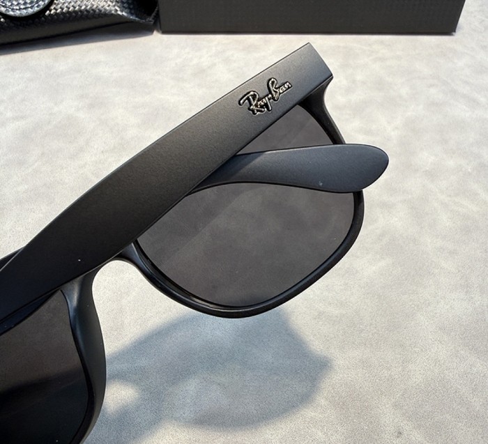 Blue light blocking sunglasses with the box and case ,G25-3234-3242