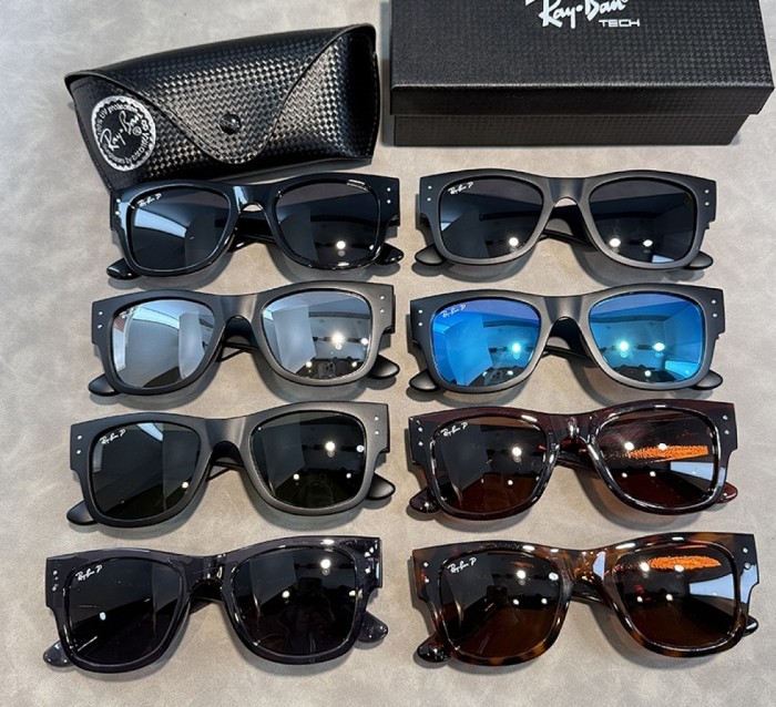 Blue light blocking sunglasses with the box and case ,G25-3307-3314