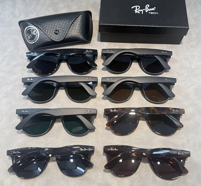 Blue light blocking sunglasses with the box and case ,G25-3383-3390