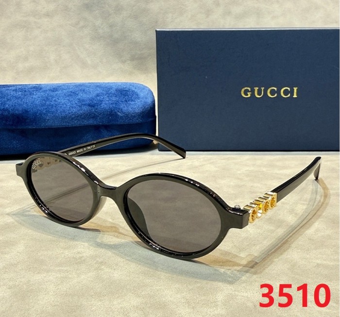 Blue light blocking sunglasses with the box and case ,G25-3504-3511