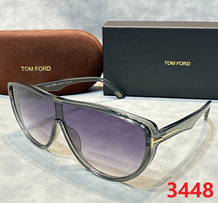 Blue light blocking sunglasses with the box and case ,G25-3444-3451