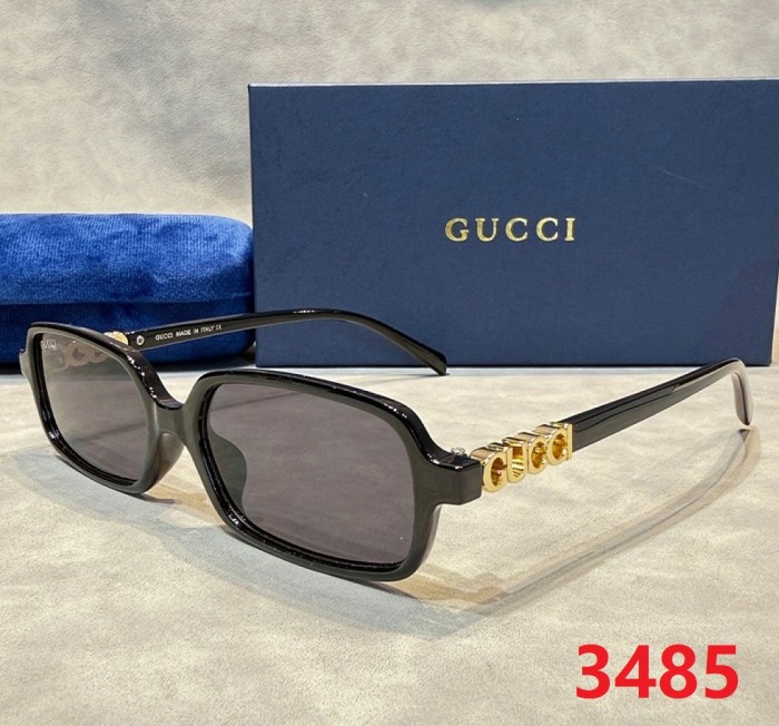 Blue light blocking sunglasses with the box and case ,G25-3479-3486