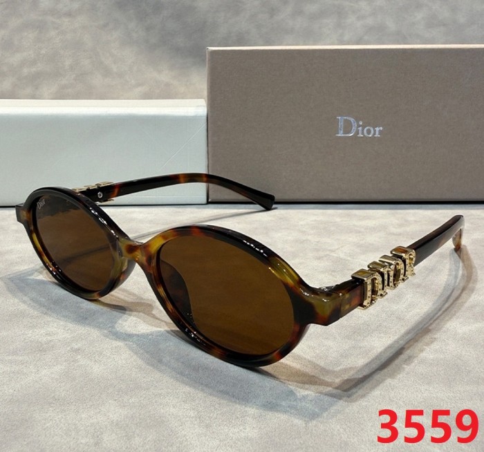 Blue light blocking sunglasses with the box and case ,G25-3556-3561