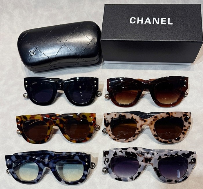 Blue light blocking sunglasses with the box and case ,G25-3498-3503