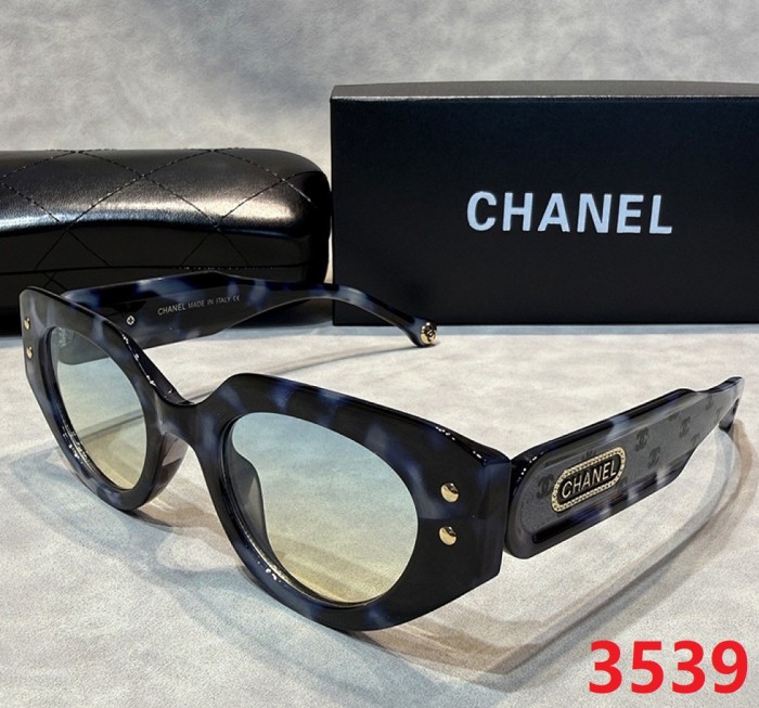Blue light blocking sunglasses with the box and case ,G25-3537-3542