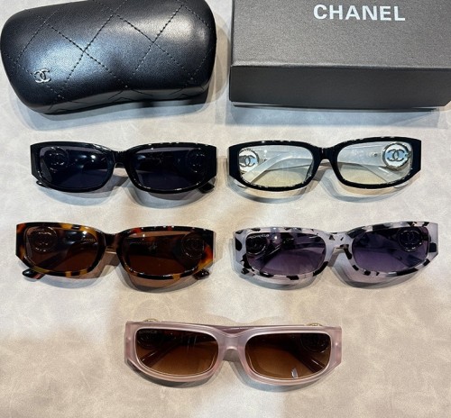 Blue light blocking sunglasses with the box and case ,G25-3439-3443