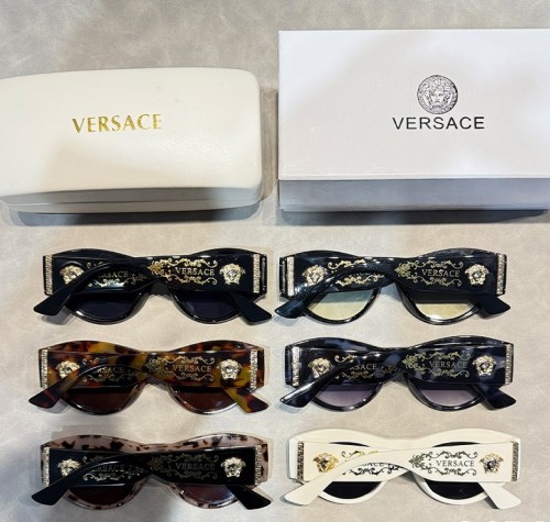 Blue light blocking sunglasses with the box and case ,G25-3458-3463