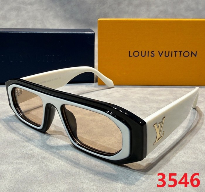 Blue light blocking sunglasses with the box and case ,G25-3543-3549
