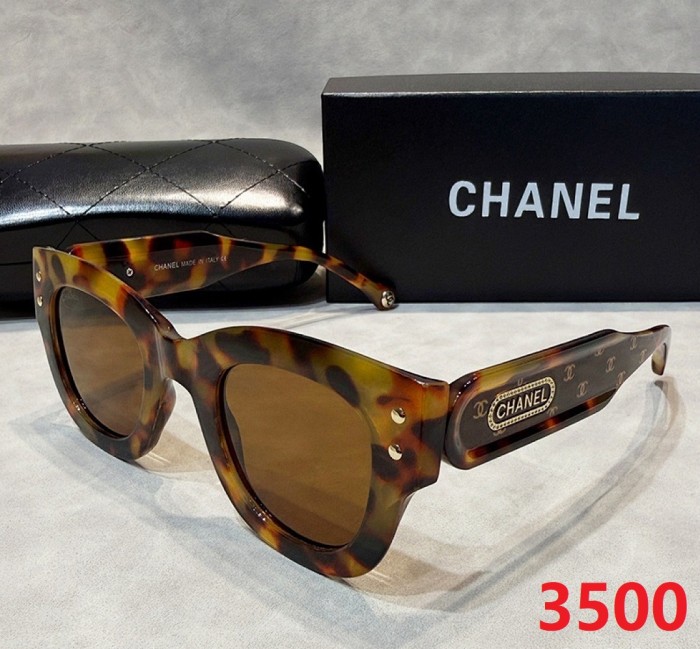 Blue light blocking sunglasses with the box and case ,G25-3498-3503