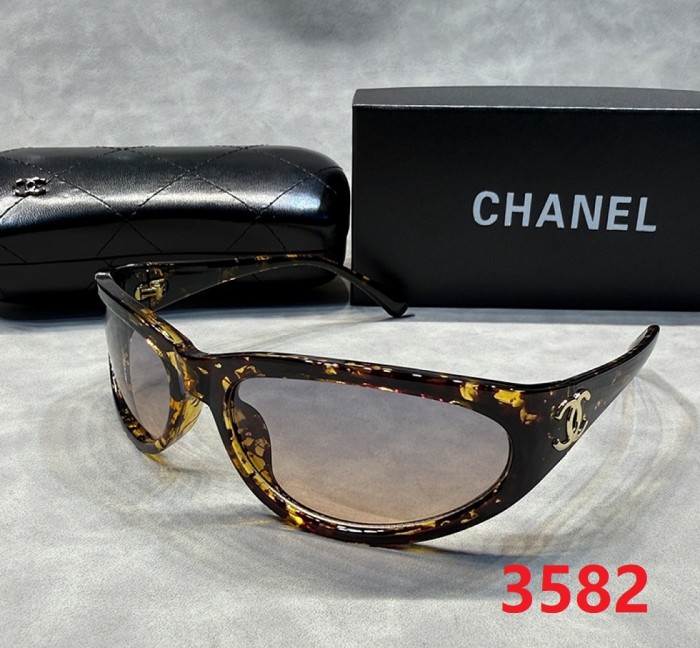 Blue light blocking sunglasses with the box and case ,G25-3577-3583