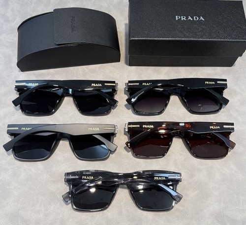 Blue light blocking sunglasses with the box and case ,G25-3628-3632