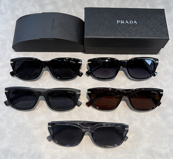 Blue light blocking sunglasses with the box and case ,G25-3633-3637