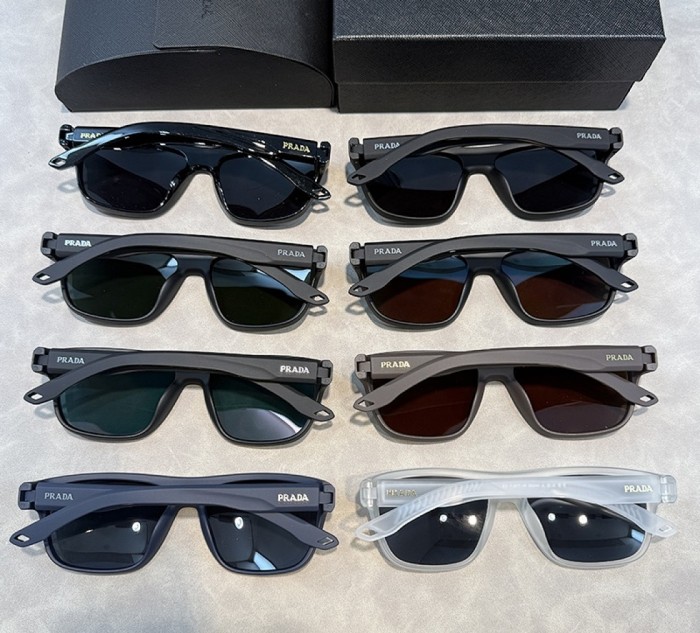 Blue light blocking sunglasses with the box and case ,G25-3612-3619