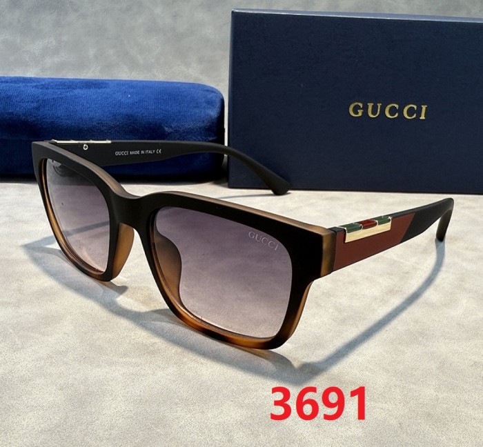 Blue light blocking sunglasses with the box and case ,G25-3690-3695
