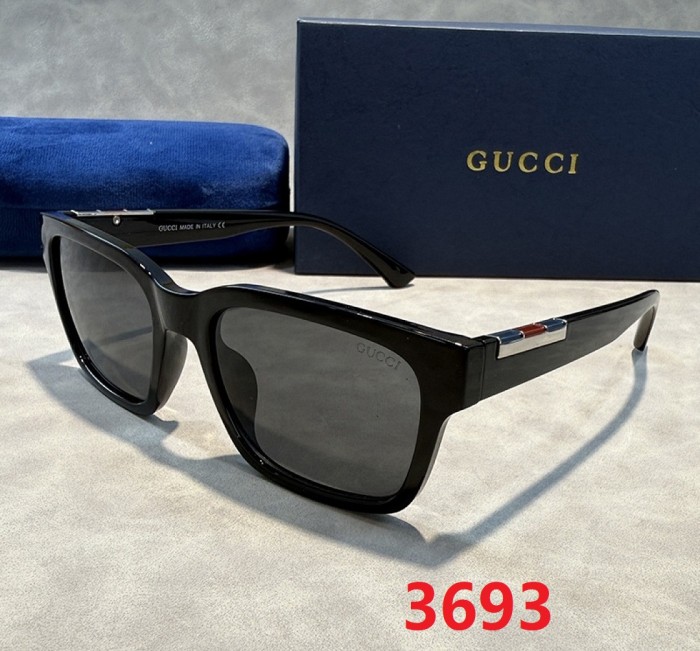 Blue light blocking sunglasses with the box and case ,G25-3690-3695