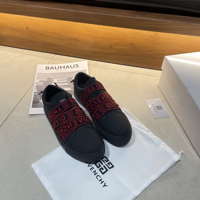 Women's men flat sneaker shoes,  size 35-46, SS70-2679-2681