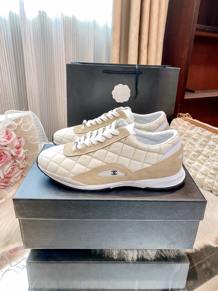 Women's flat sneaker shoes,  size 35-42, SS70-2670