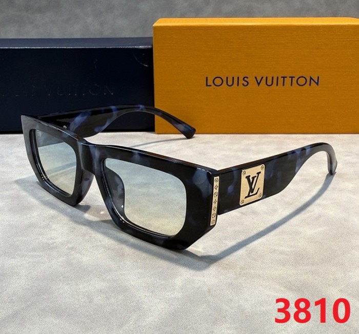 Blue light blocking sunglasses with the box and case ,G25-3806-3812