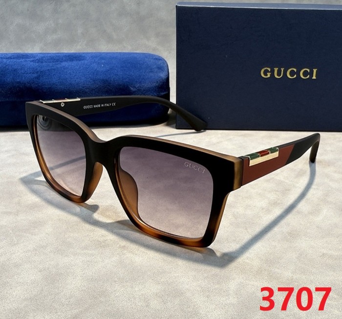 Blue light blocking sunglasses with the box and case ,G25-3702-3707